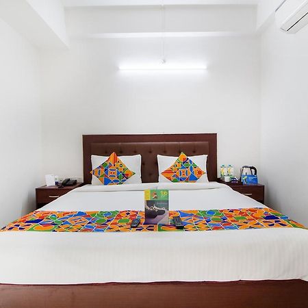 Fabhotel Limestone Suites - 750M From Yashoda Hospitals, Somajiguda ไฮเดอราบัด ภายนอก รูปภาพ