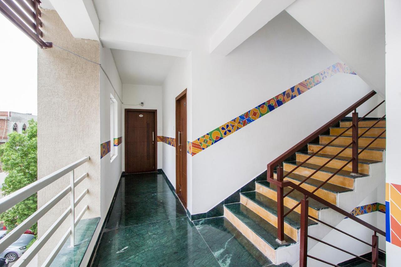 Fabhotel Limestone Suites - 750M From Yashoda Hospitals, Somajiguda ไฮเดอราบัด ภายนอก รูปภาพ